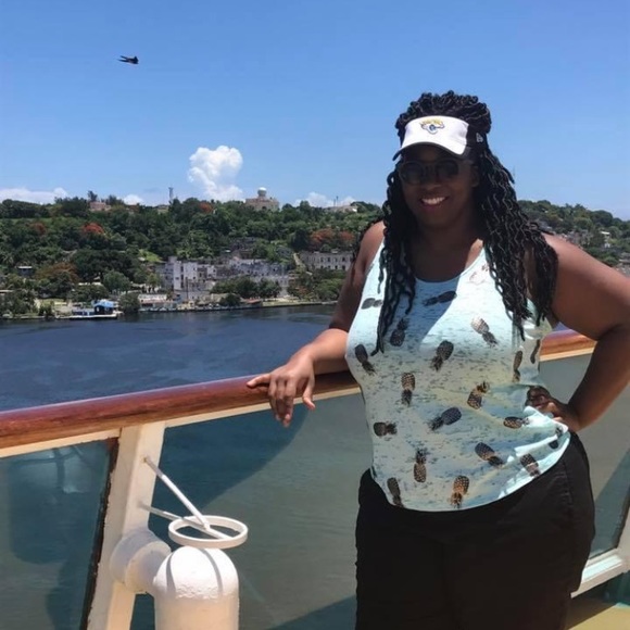 Pineapple Tank - Picture 1 of 2